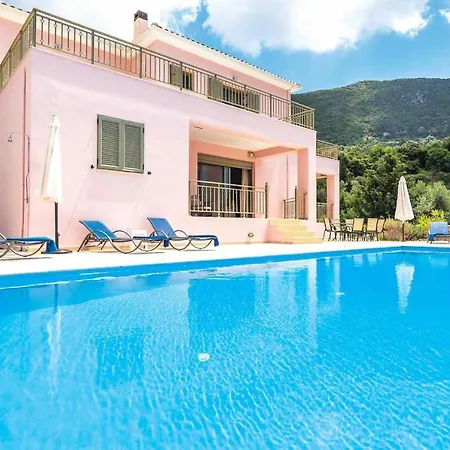 Willa Sleeps 6 With Pool Air Con And Wifi Mikros Gialos