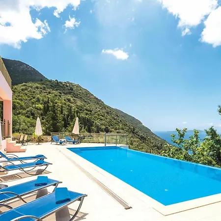 Sleeps 6 With Pool Air Con And Wifi Μικρός Γιαλός